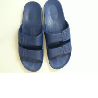 Men's blue rubber slippers
