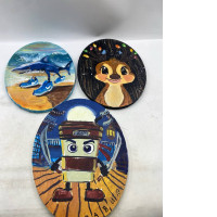 set of 3 These paintings are creative.