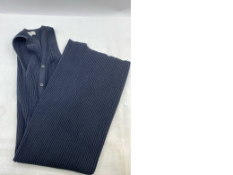 Dark blue knitted vest