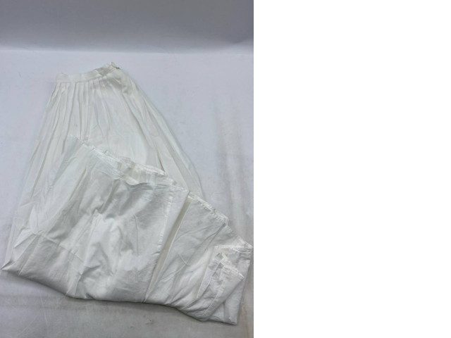 White cotton long skirt White cotton long skirt