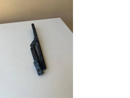 Additional wiper for a car