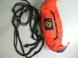 Hammock in a case + 2 ropes for fixation