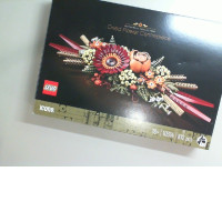 Lego Dried flower centrepiece