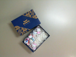 Kad Kokoa. Hello Kitty minifigure set