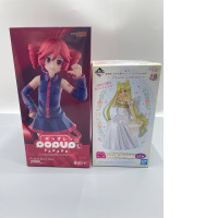 Set of 2 Japanese figures