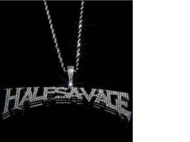 Half Savage necklace in silver-tone with a rope chain. Half Savage necklace in silver-tone with a rope chain.