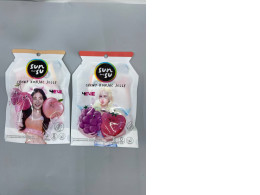 Set of 2 Sunsu Konjac Jelly in Peach & Lychee and Grape & Strawberry Flavors