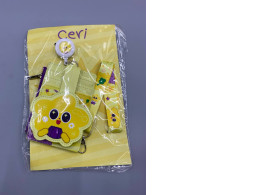 CERI LEATHER MULTI CARD HOLDER WITH STRAP CERI LEATHER MULTI CARD HOLDER WITH STRAP