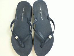Women's flip-flops