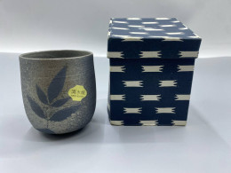 Kiyomizu ware, Japanese tea cup, in a paper box.