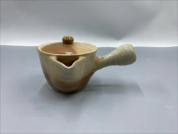 Japanese teapot with side handle (Hagi ware kyusu) Hagi ware