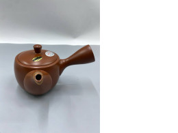 Japanese Tokoname ware kyusu teapot.