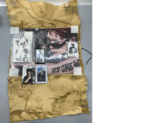 Set of 6 A K-pop themed merchandise set featuring Stray Kids photocards and stickers related to their 'Hollow' and 'Karma' concepts. The set includes various lomography cards and stickers depicting the Stray Kids members. "ИСТ OREST" Set of 6 A K-pop themed merchandise set featuring Stray Kids photocards and stickers related to their 'Hollow' and 'Karma' concepts. The set includes various lomography cards and stickers depicting the Stray Kids members. "ИСТ OREST"