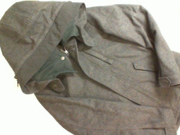 Cashmere jacket with a hood