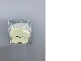 Bear-shaped phone grip