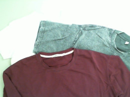 Set of 3 T-shirts: red, gray, white