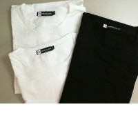 Set of 3 T-shirts, 2 white + 1 black