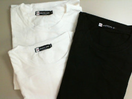 Set of 3 T-shirts, 2 white + 1 black