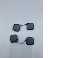 set of 4 UGREEN FineTrack Smart Tracker. 