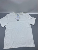 Nike White short-sleeved crew neck t-shirt Nike White short-sleeved crew neck t-shirt
