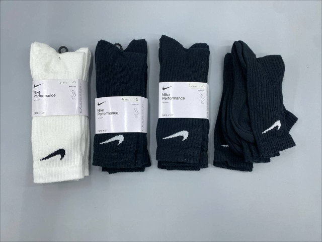 Set of 4 Nike Black and white knee-high socks Set of 4 Nike Black and white knee-high socks