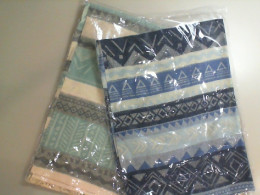 Set of 2 cashmere scarves