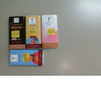 Set of 4 small chocolates