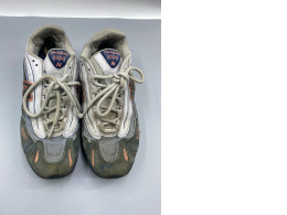 New Balance 1000 sneakers, blue. New Balance 1000 sneakers, blue.