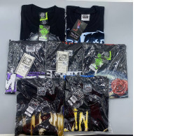 Set of 7 Black short-sleeved crew neck t-shirt with a pattern. 