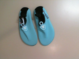 Children's shoes for swimming and beach