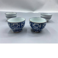 set of 4 Japanese-style blue and white porcelain cup