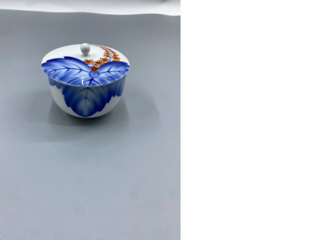 Tea cup from the Fukagawa brand. Tea cup from the Fukagawa brand.