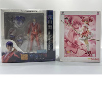 Set of 2 Japanese figures Set of 2 Japanese figures