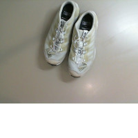 Women's beige sneakers