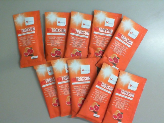 Set of 10 pack Nutroxsun drink collagen Set of 10 pack Nutroxsun drink collagen