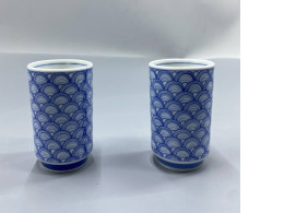 set of 2 Blue sea wave patterned glass set of 2 Blue sea wave patterned glass