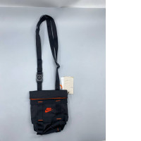 This shoulder bag is the Nike Sportswear Cargo Crossbody Bag.