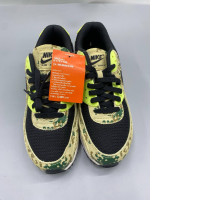 Nike Air Max 90 PRM sneakers.