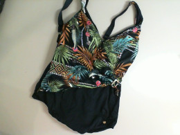 One-piece swimsuit One-piece swimsuit