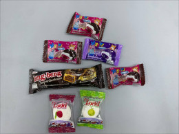 Set of 7 This set includes packaged chocolate-covered marshmallows from The Wiggles brand, along with Beng-Beng dark chocolate wafers.