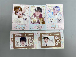 Set of 5 K-pop sticker postcards Set of 5 K-pop sticker postcards