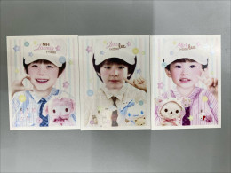 Set of 3 Postcard featuring a childhood photo of the band G-Dragon. Set of 3 Postcard featuring a childhood photo of the band G-Dragon.
