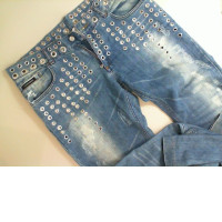 Jeans with iron rivets