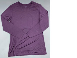 Long-sleeved T-shirt