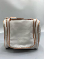 Cosmetic organizer bag