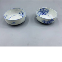 set of 2 Blue and white porcelain tea set