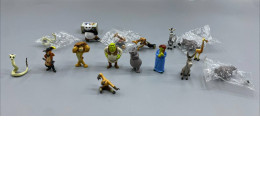 set of 16 Miniature collectible figures set of 16 Miniature collectible figures