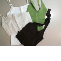 Set of 4 multi-colored tops Set of 4 multi-colored tops