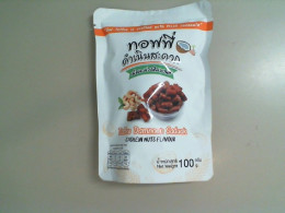 Toffee Damnoen Saduak. Cashew Nuts