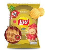 LAYS ROCK HOT CHILI SQUID FLAVOR 46 G. LAYS ROCK HOT CHILI SQUID FLAVOR 46 G.